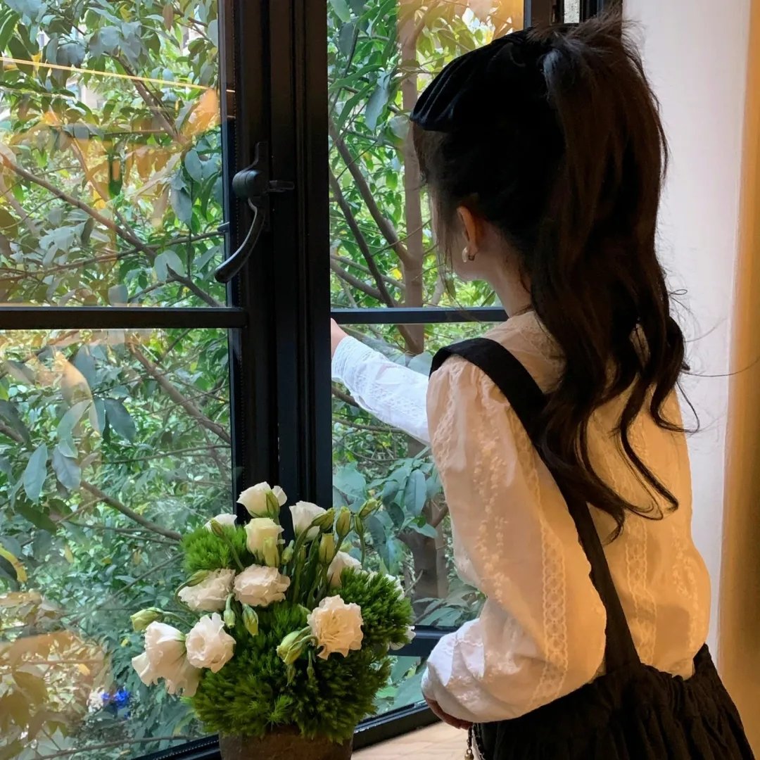 女机械人